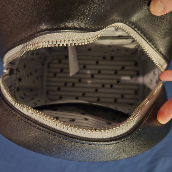 Disney's Pinocchio Backpack - Picture 7 of 7